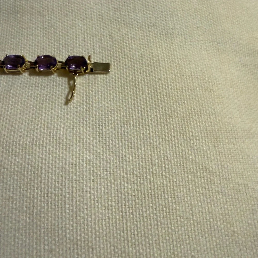 Genuine Amethyst 10kt Yellow Gold Bracelet With Box Clasp & Safety Latch. - Picture 7 of 13